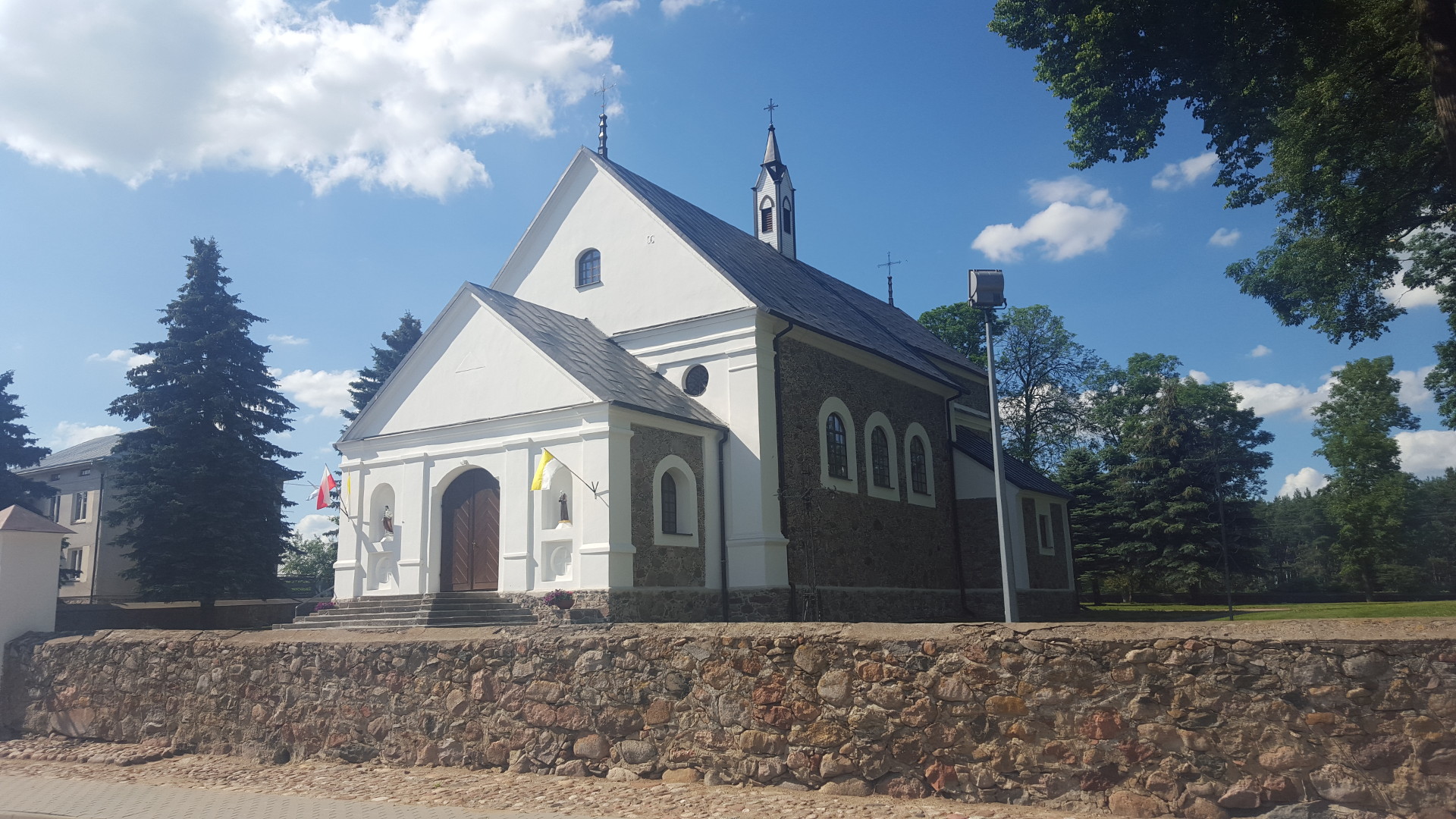 Renowacja zabytkowego kościoła w parafii pod wezwaniem św. Jana Chrzciciela w Brzozowej - 1